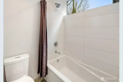 1601 E Jefferson Street, Seattle, WA 98122 - Photo 15