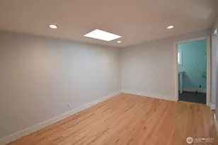 215 163rd Pl SE, Bellevue, WA 98008 - Photo 9