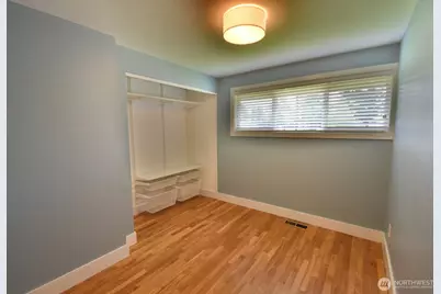 215 163rd Place SE, Bellevue, WA 98008 - Photo 15