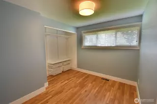 215 163rd Pl SE, Bellevue, WA 98008 - Photo 15