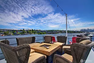 2401 N Northlake Way, Seattle, WA 98103 - Photo 3