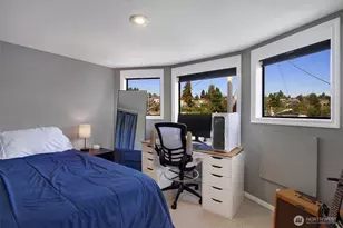 2401 N Northlake Way, Seattle, WA 98103 - Photo 15