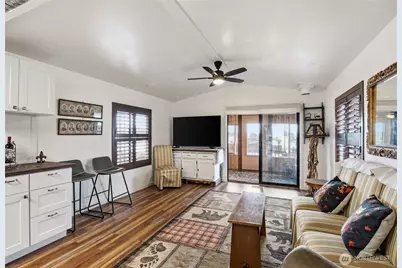 18289 E State Route 3 #20, Allyn, WA 98524 - Photo 13