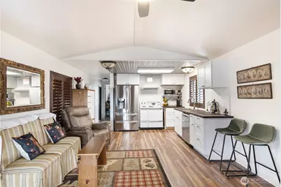 18289 E State Route 3 #20, Allyn, WA 98524 - Photo 11