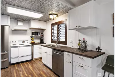 18289 E State Route 3 #20, Allyn, WA 98524 - Photo 9