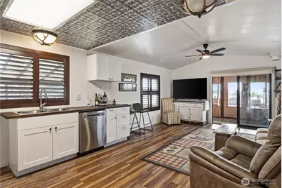 18289 E State Route 3 #20, Allyn, WA 98524 - Photo 3