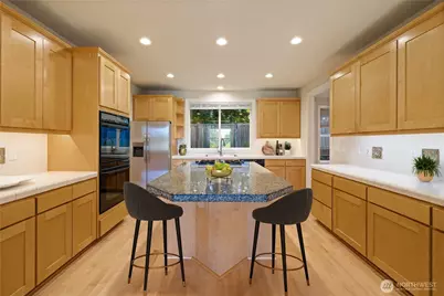 6082 167th Avenue SE, Bellevue, WA 98006 - Photo 3