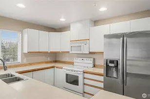 5819 S 232nd Pl, Kent, WA 98032 - Photo 7