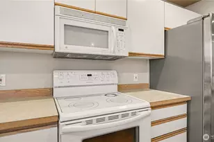 5819 S 232nd Pl, Kent, WA 98032 - Photo 9