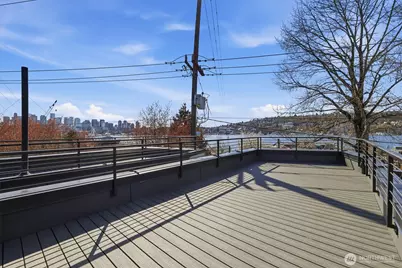 2010 Fairview Avenue E #B, Seattle, WA 98102 - Photo 33