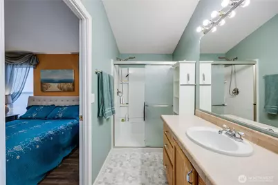 600 NE Lincoln Rd #35, Poulsbo, WA 98370 - Photo 17