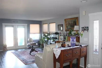 7606 19th Street W, Tacoma, WA 98466 - Photo 5