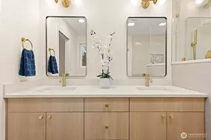 9101 30th Ave NE, Seattle, WA 98115 - Photo 17