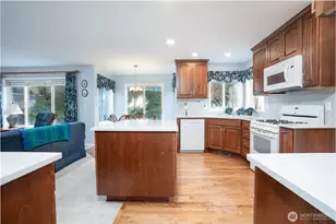 9012 169 St Ct E, Puyallup, WA 98375 - Photo 13