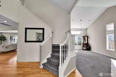 915 N Laurel Lane, Tacoma, WA 98406 - Photo 3