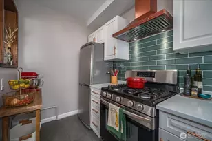 626 13th Ave E, Seattle, WA 98102 - Photo 7