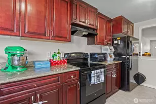 1711 4th Ave NW, Puyallup, WA 98371 - Photo 13