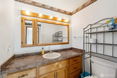 1206 Independence Court, Oak Harbor, WA 98277 - Photo 17