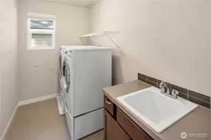 11815 26th Dr SE, Everett, WA 98208 - Photo 27