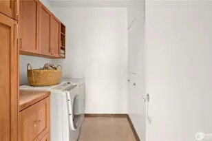 2716 Elliott Ave, Seattle, WA 98121 - Photo 19