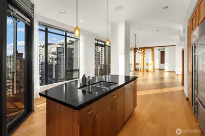 2716 Elliott Avenue #1204, Seattle, WA 98121 - Photo 5