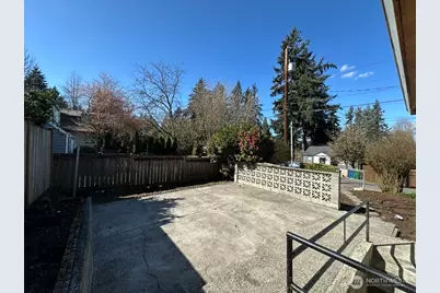 1253 NE 104th Street, Seattle, WA 98125 - Photo 5