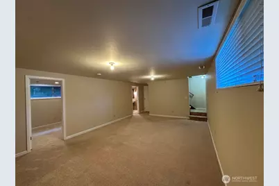 1253 NE 104th Street, Seattle, WA 98125 - Photo 13