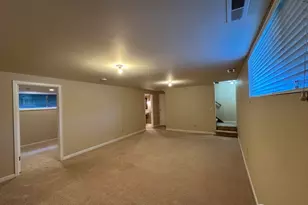 1253 NE 104th St, Seattle, WA 98125 - Photo 13