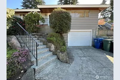 1253 NE 104th Street, Seattle, WA 98125 - Photo 1
