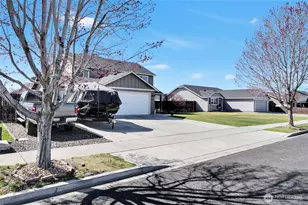 1407 E Crossroads Dr, Moses Lake, WA 98837 - Photo 3