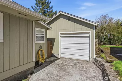 705 Cowlitz Way, Kelso, WA 98626 - Photo 33