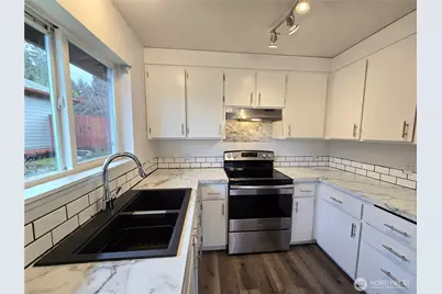 1812 W 12th Street, Port Angeles, WA 98363 - Photo 13