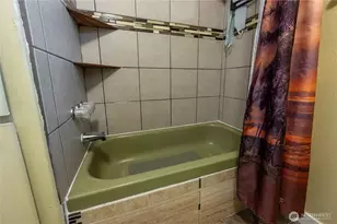 24415 64th Ave S, Kent, WA 98032 - Photo 9