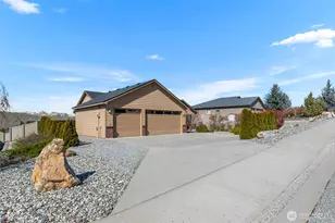 1264 Wheatridge Dr, East Wenatchee, WA 98802 - Photo 3