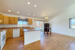 700 W Fir St, Sequim, WA 98382 - Photo 5