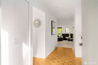 2938 Kennewick Place NE, Renton, WA 98056 - Photo 9