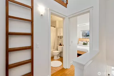 206 24th Avenue E, Seattle, WA 98112 - Photo 23