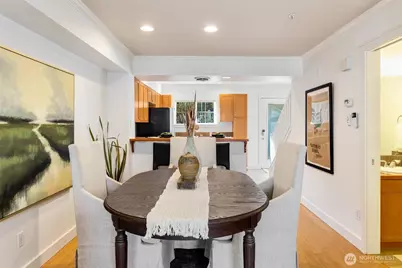 206 24th Avenue E, Seattle, WA 98112 - Photo 9