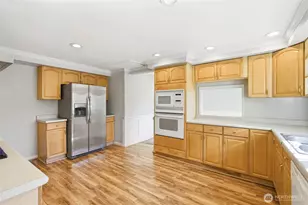 7919 194th Pl SW, Edmonds, WA 98026 - Photo 5