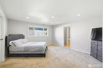 7919 194th Place SW, Edmonds, WA 98026 - Photo 13