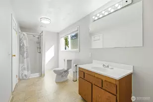 7919 194th Pl SW, Edmonds, WA 98026 - Photo 19