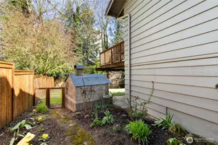 601 220th St SW, Bothell, WA 98021 - Photo 35