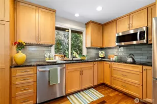 601 220th St SW, Bothell, WA 98021 - Photo 11