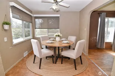 5927 88th Street NE, Marysville, WA 98270 - Photo 9