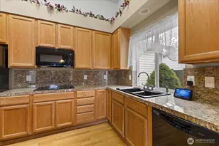 12315 203rd Ave Ct E, Bonney Lake, WA 98391 - Photo 11