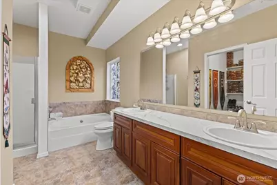 12315 203rd Ave Court E, Bonney Lake, WA 98391 - Photo 7