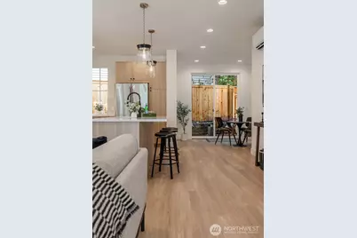 11812 NE 103rd Place, Kirkland, WA 98033 - Photo 15