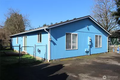 1403 N 4th Avenue, Kelso, WA 98626 - Photo 1