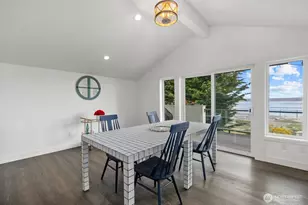 19810 Soundview Dr NW, Stanwood, WA 98292 - Photo 5