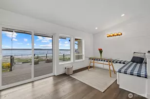 19810 Soundview Dr NW, Stanwood, WA 98292 - Photo 3